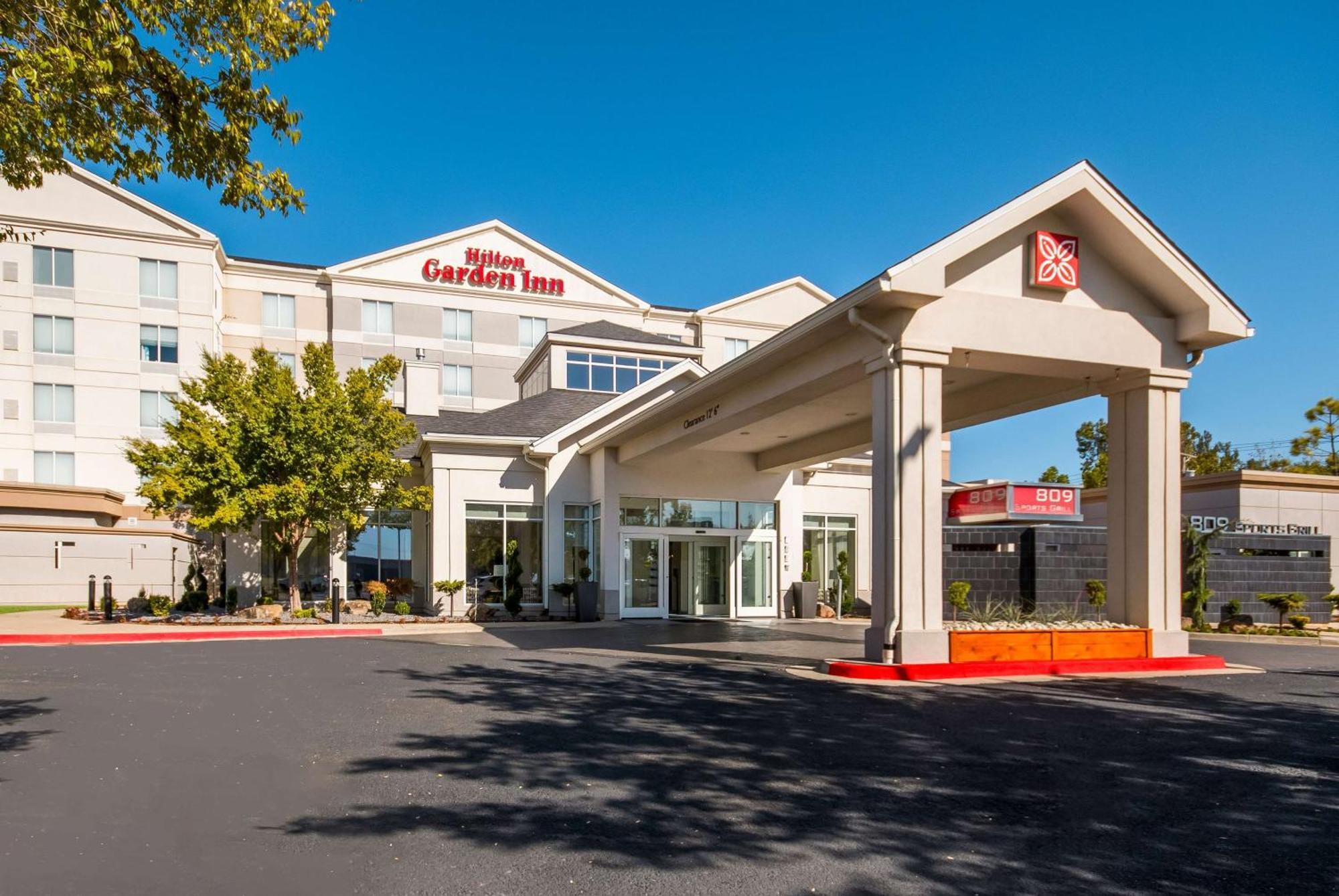 Hilton Garden Inn Oklahoma City Midtown Exterior photo